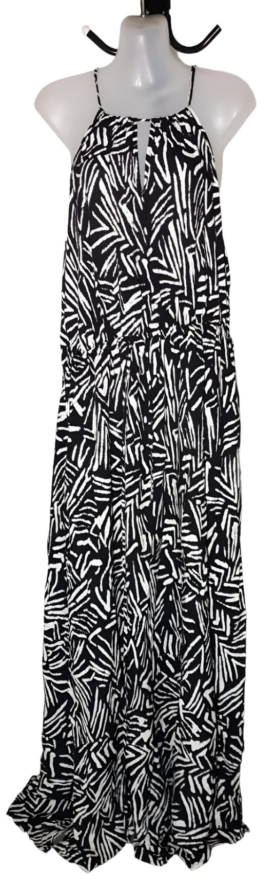 City Chic Medium - Peekaboo Halter Maxi Dress