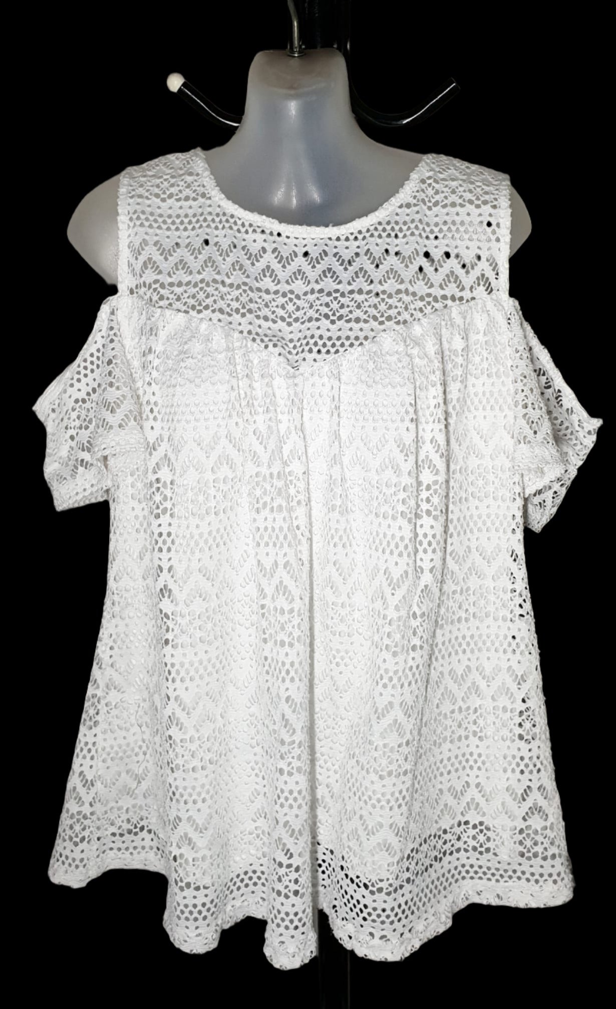 City Chic XS - White Lace Cold Shoulder Top