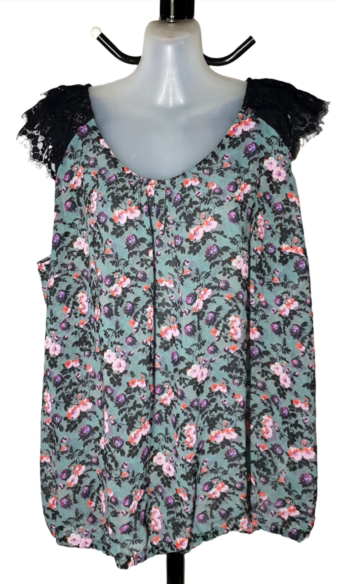 City Chic Medium - Floral Top With Lace Sleeves