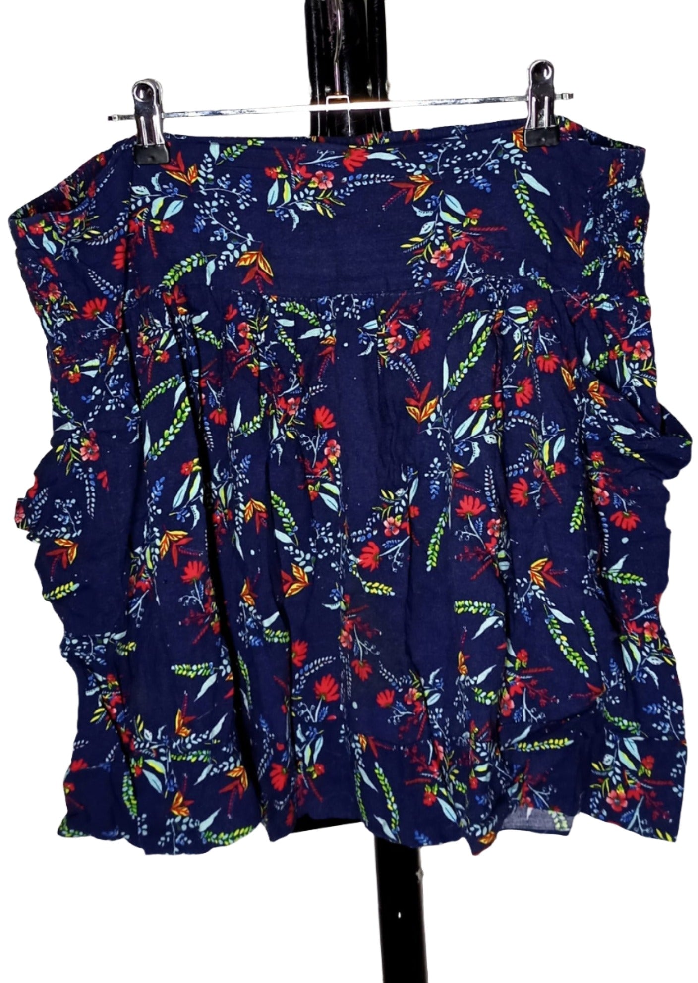 City Chic Medium - Navy Floral Skirt With Pockets