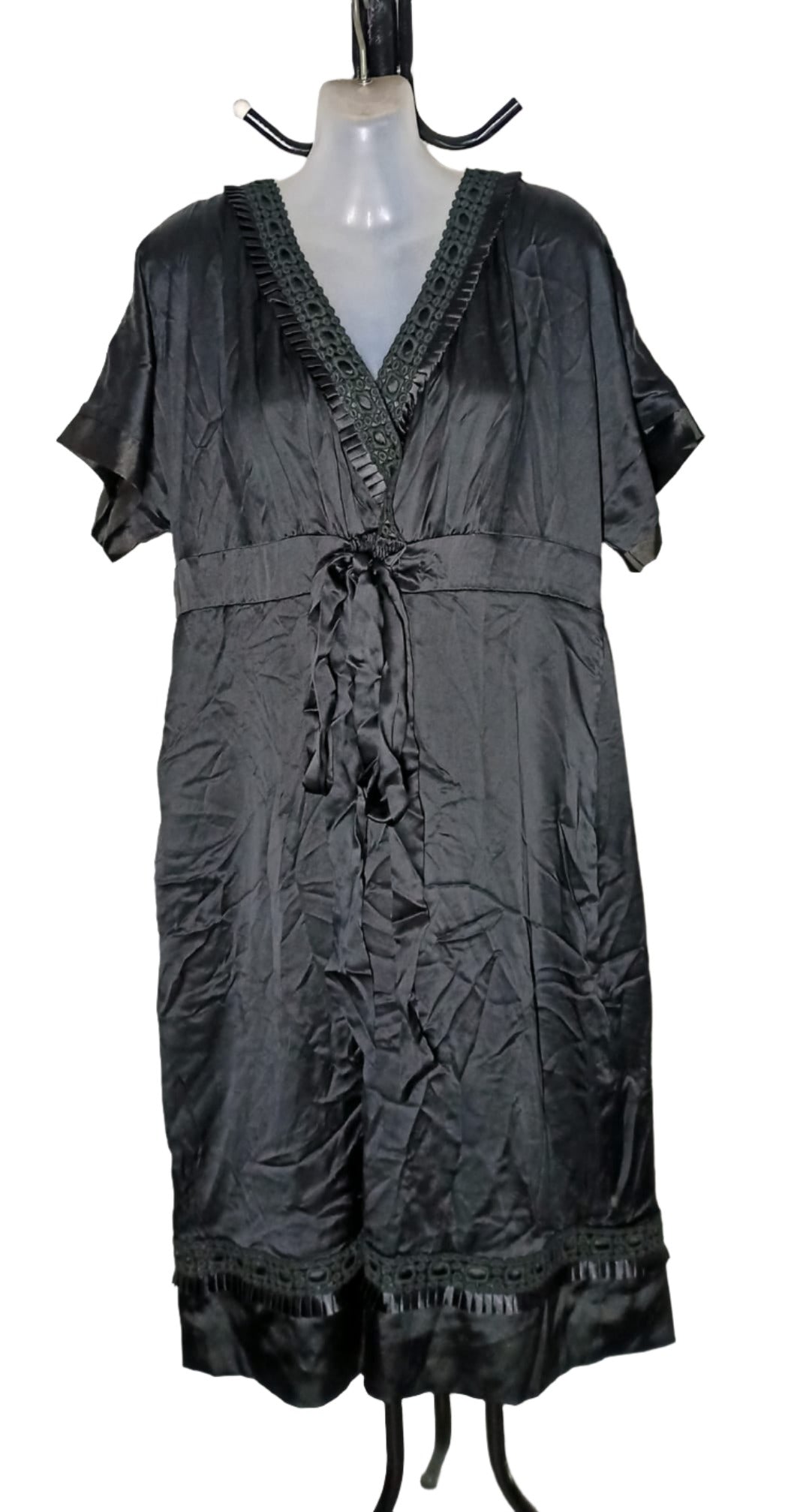 City Chic Medium - Black Satin Tie Front Dress