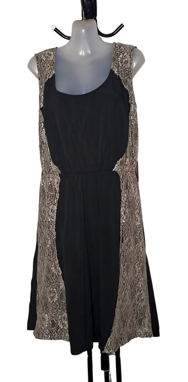 City Chic Small - Black Tunic With Lace Detail