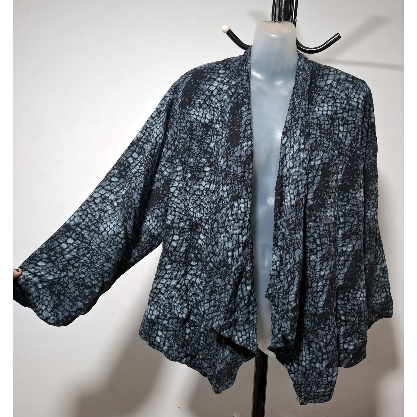 City Chic Large - Snake Skin Jacket