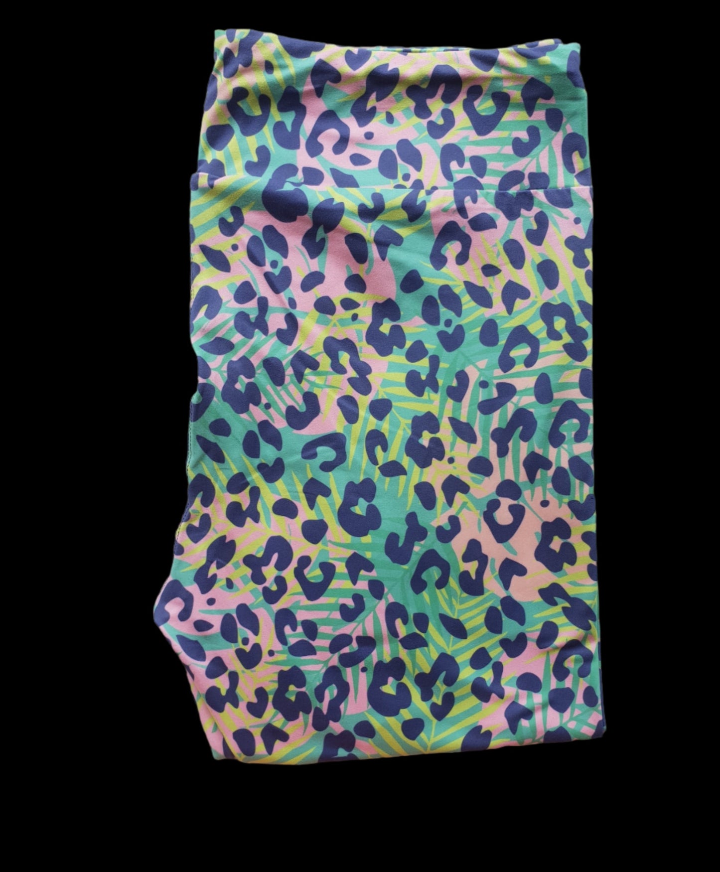 Deluxe - Leopard Print - 3/4 Length Leggings