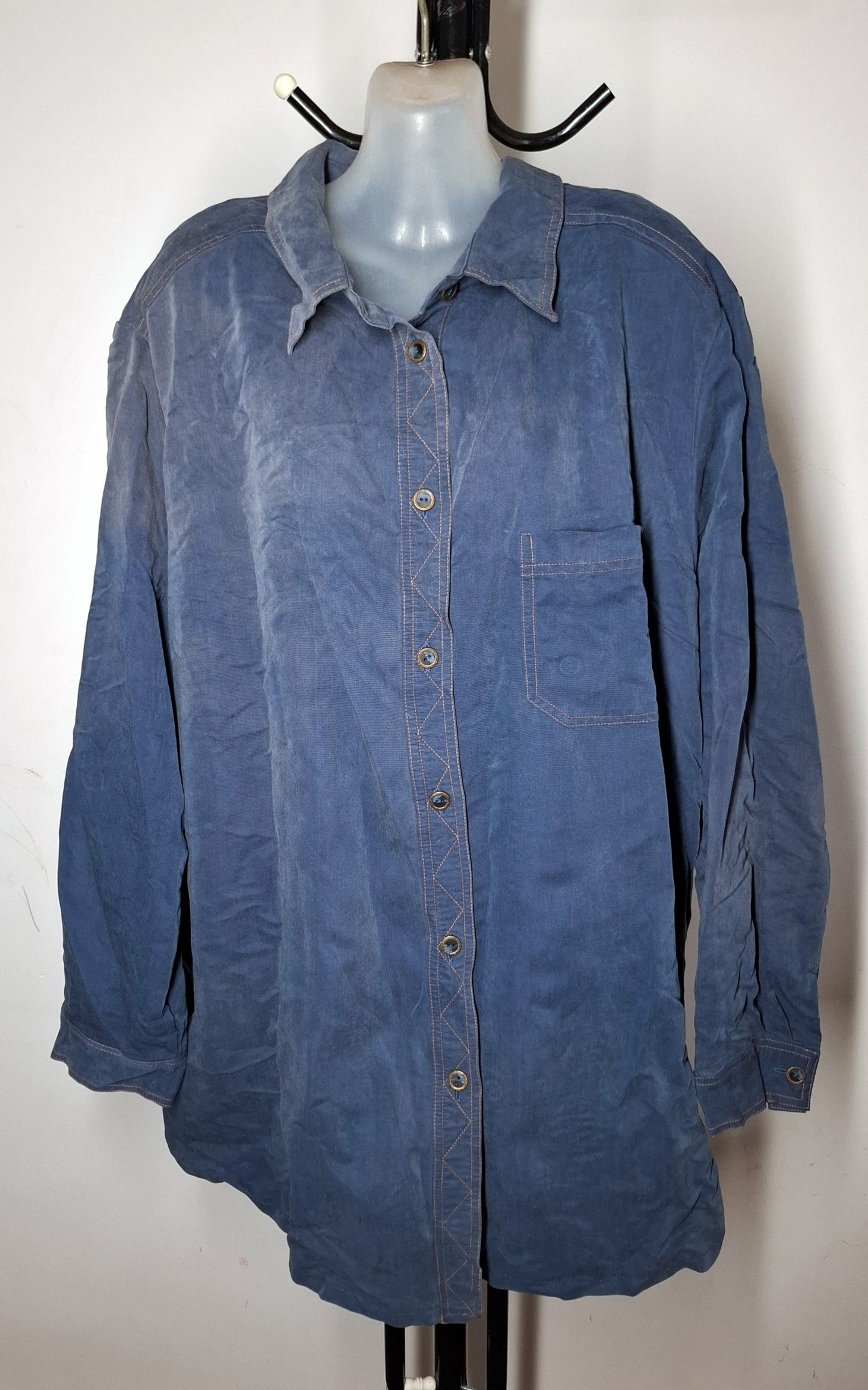 Size 24 - Button Up Collared Top With Sleeves & Pocket