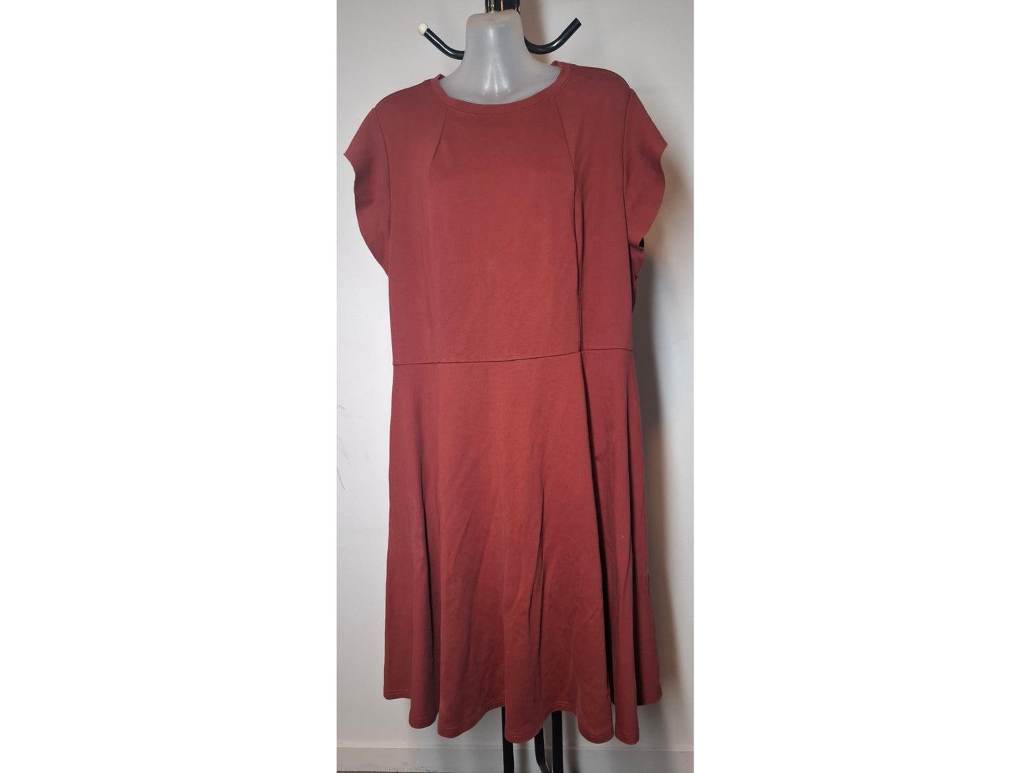 City Chic Medium - Frill Sleeve Dress