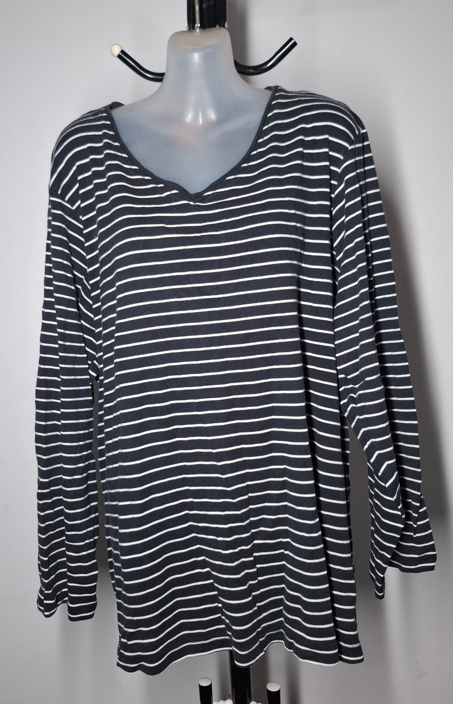 Size 28 - Black & White Pure Cotton Striped Long Sleeve Top