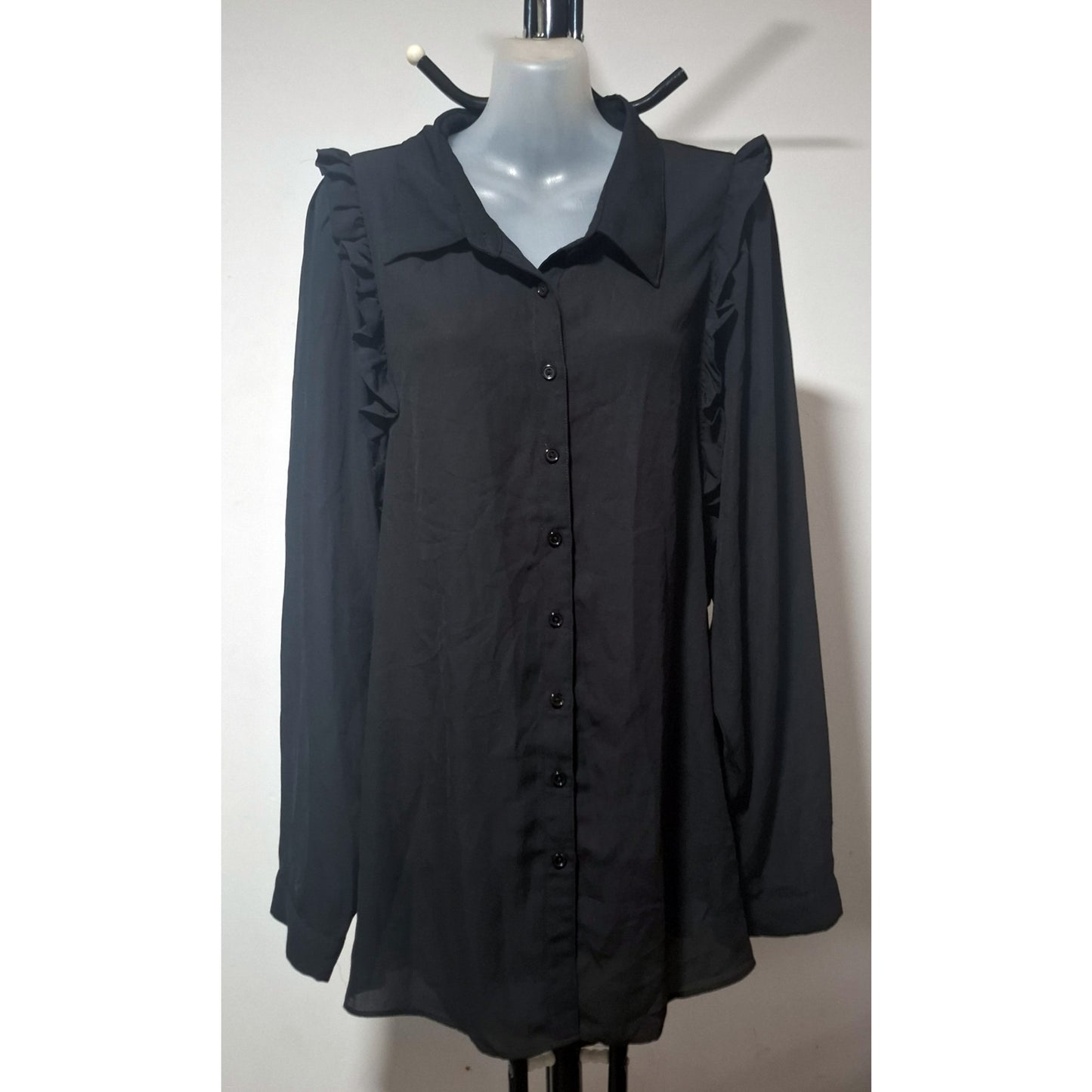 City Chic Medium - Black Button Up Top With Long Sleeves