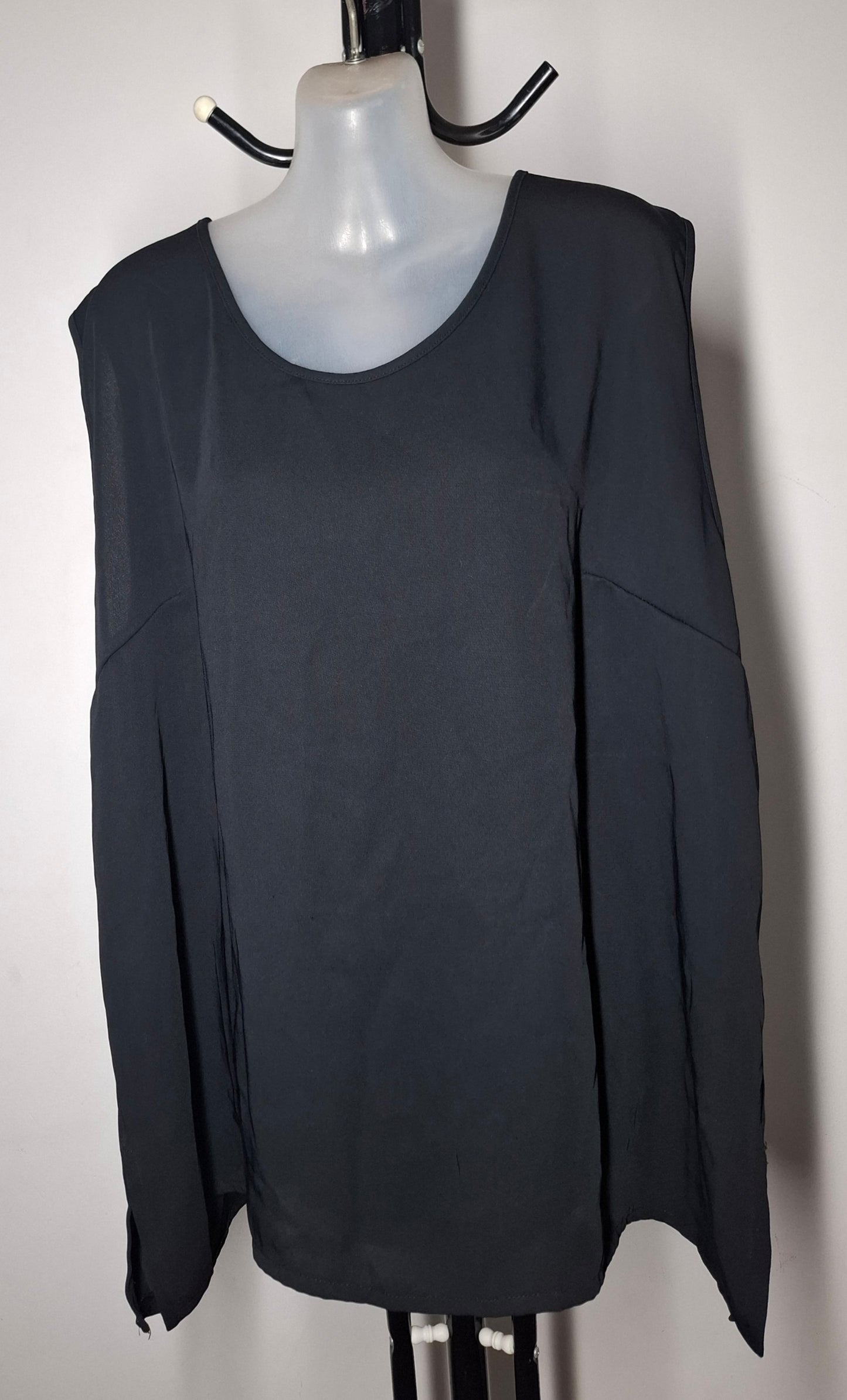 Size 26 - Black Top