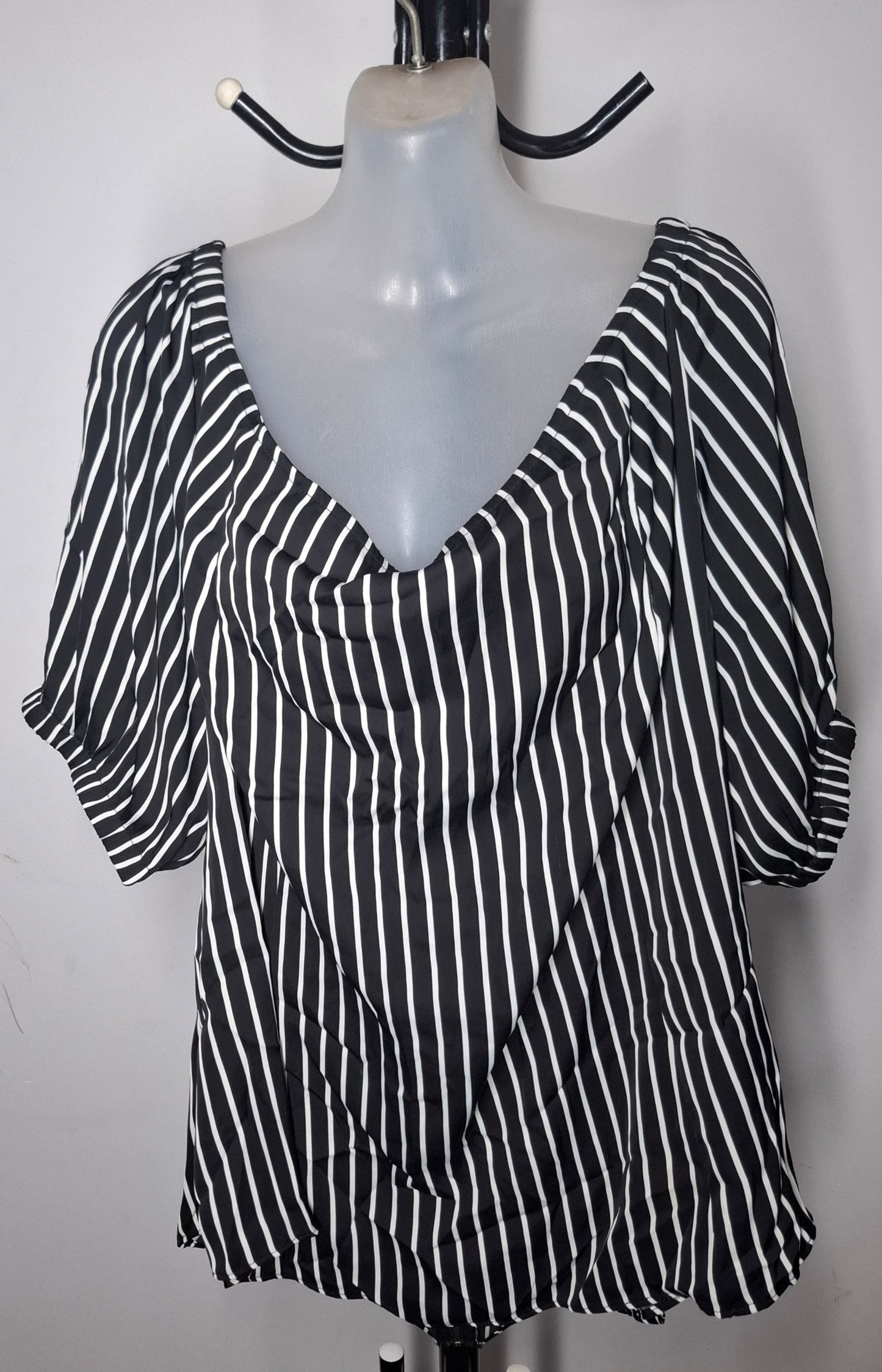 City Chic Medium - Black & White Striped Off Shoulder Top With Sleeves