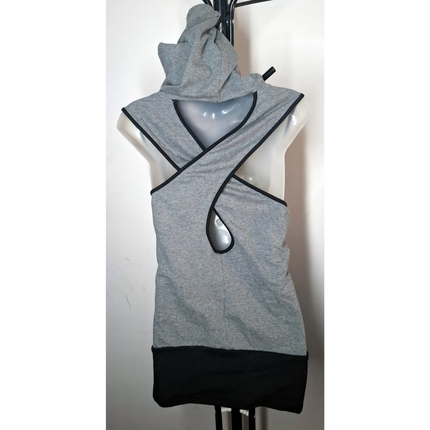 City Chic Medium - Gray Hooded Criss Cross Back Top