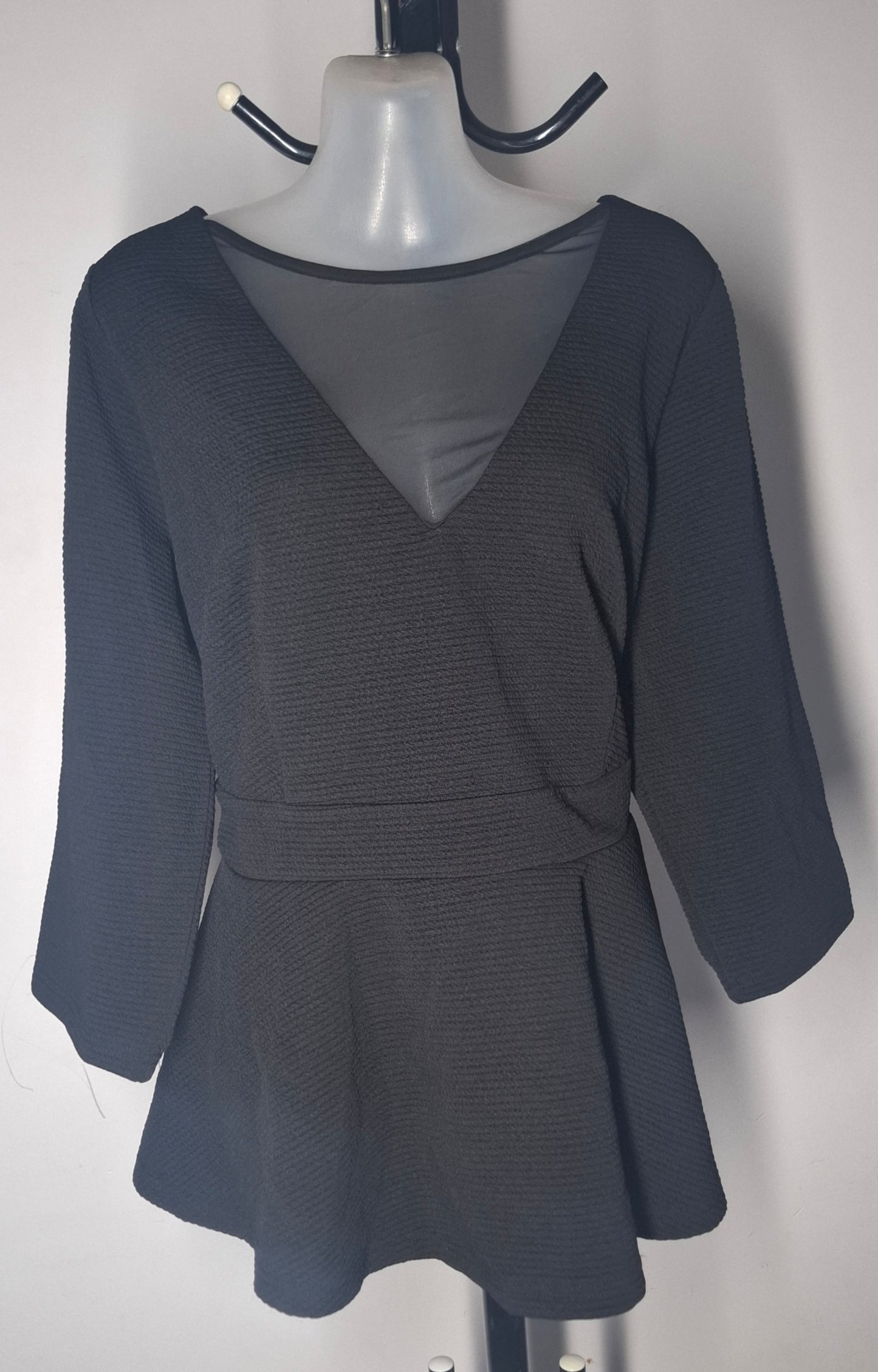 City Chic Medium - Black Mesh Peplum Top With Sleeves