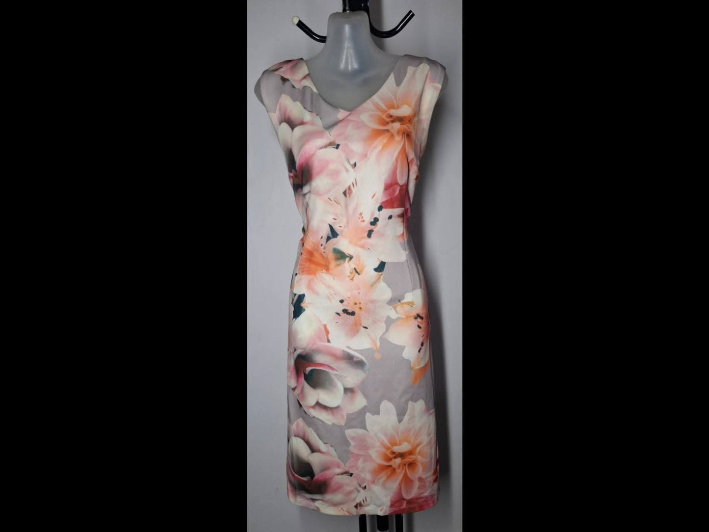 Size 14 - Liz Jordan Floral Dress