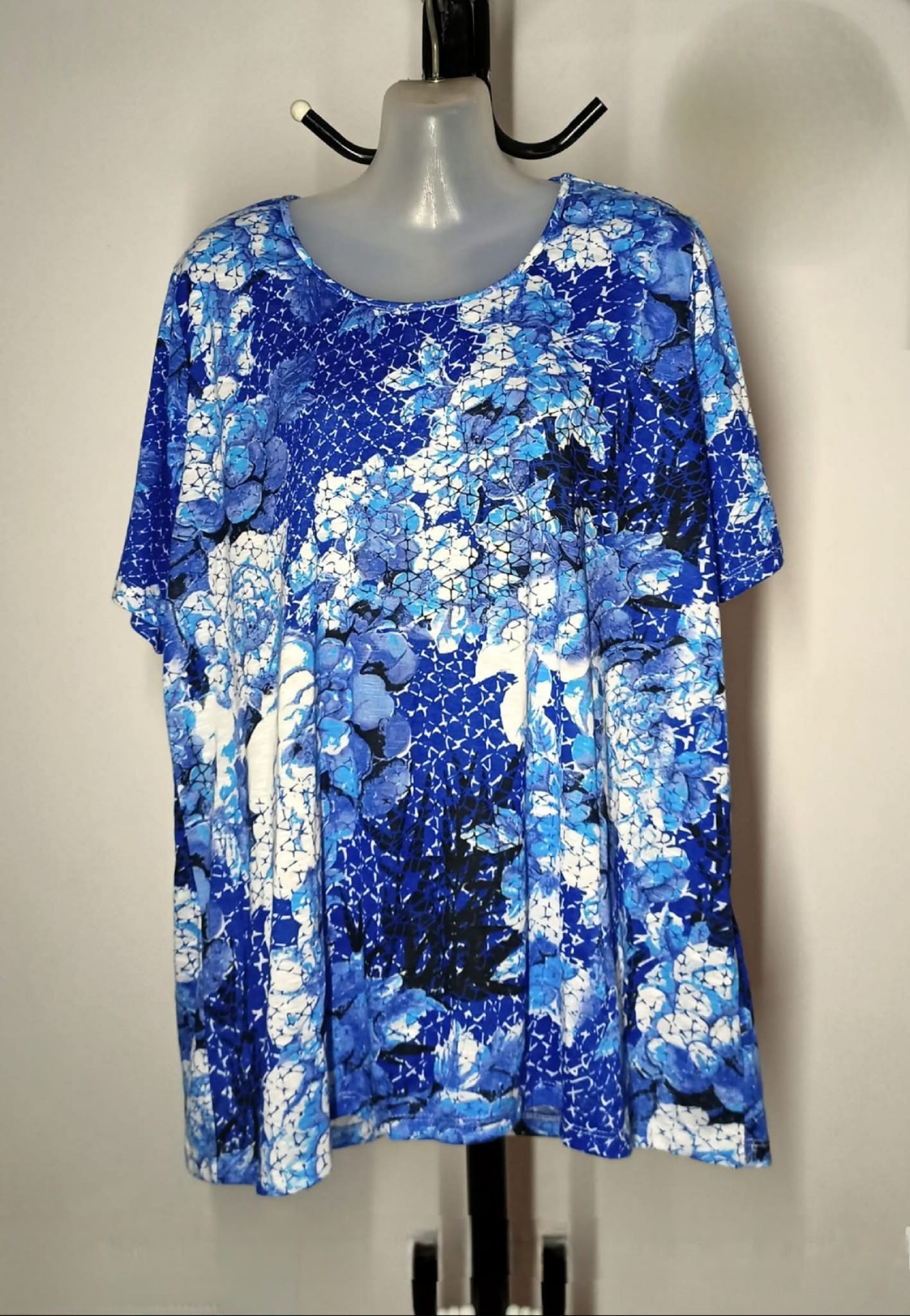 Size 22 - Blue Top