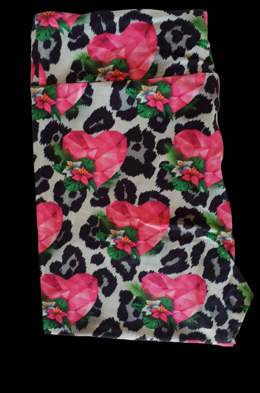 Deluxe - Love Heart Gem Leopard - 3/4 Length Leggings