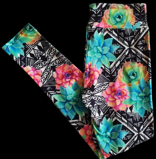 Deluxe - Aztec Floral - Full Length Leggings