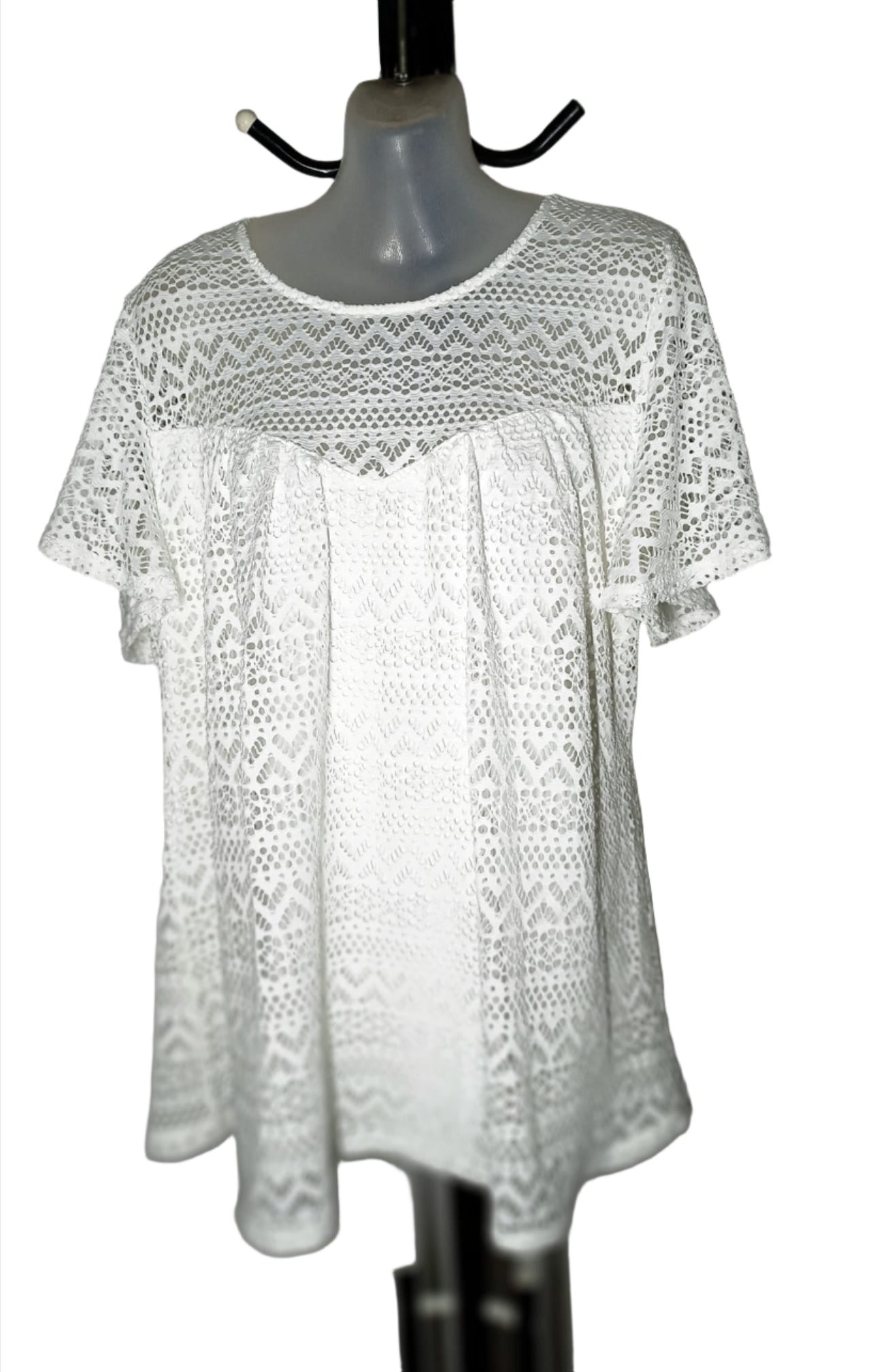 City Chic Small - White Lace Top