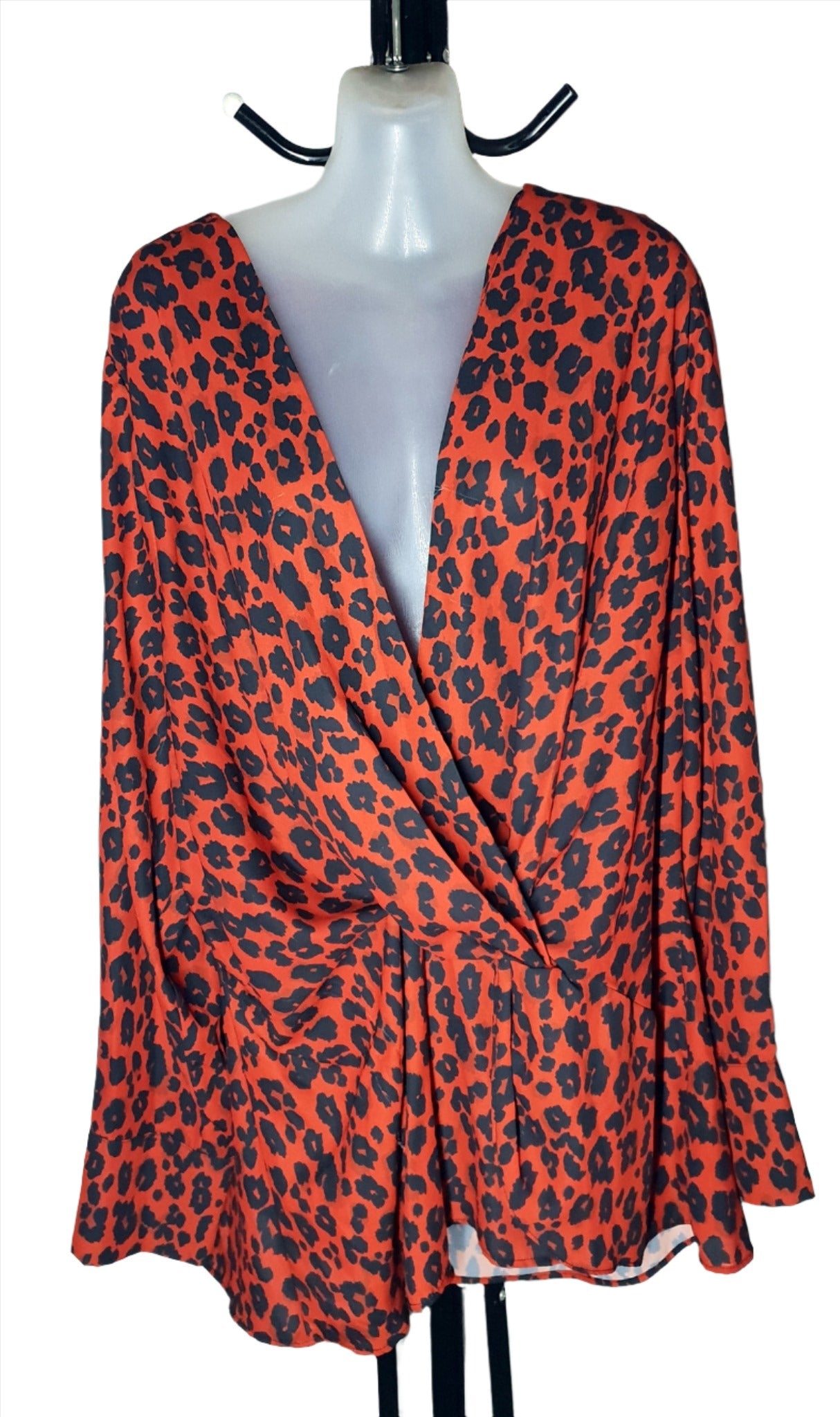 City Chic Large - Red Leopard Print Sleeved Knot Front Top