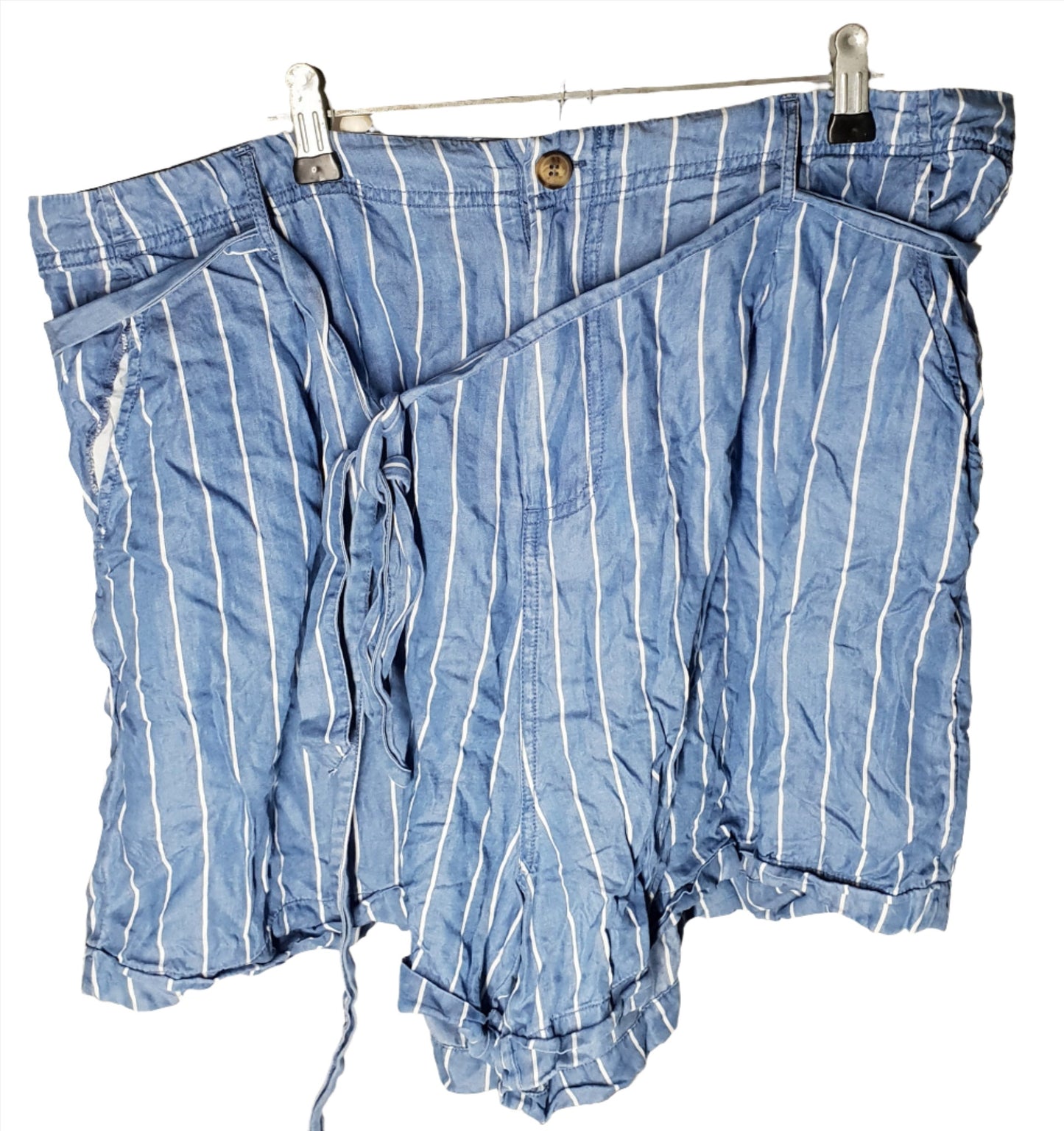 City Chic Medium - Striped Button Up Shorts With Tie And Pockets