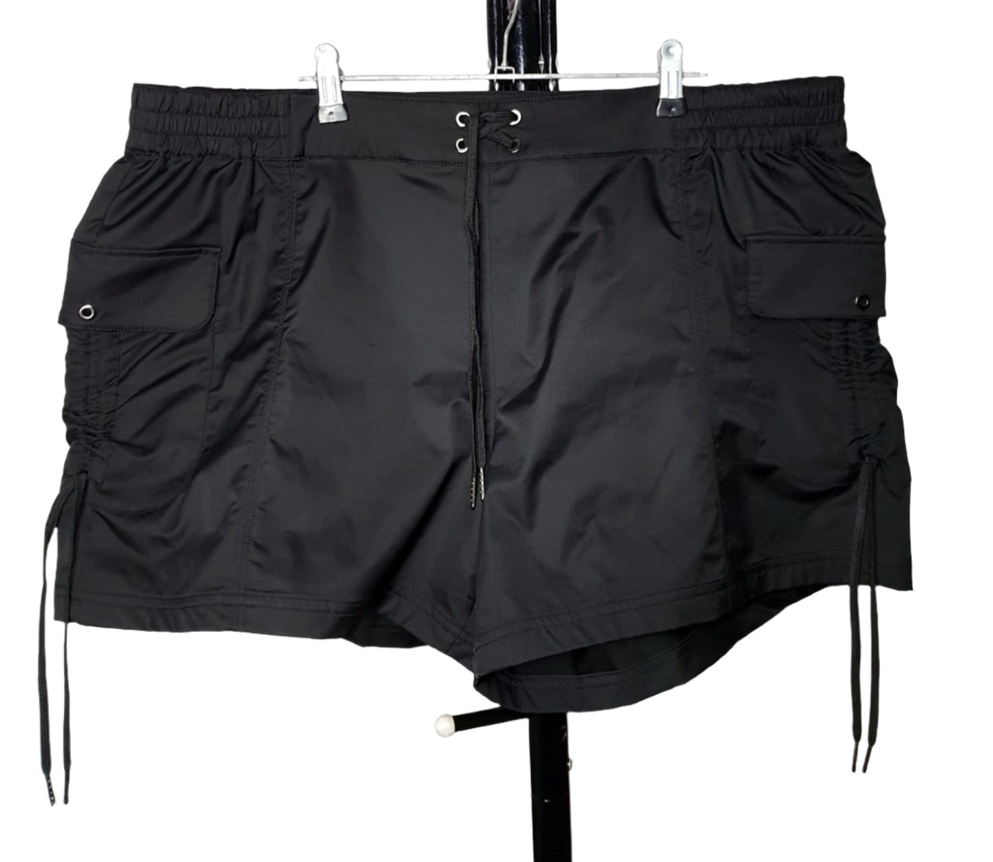 City Chic Medium - Black Elastic Waist Shorts