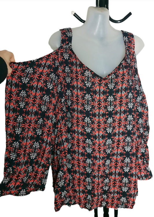 City Chic XL - Cold Shoulder Sleeved Top