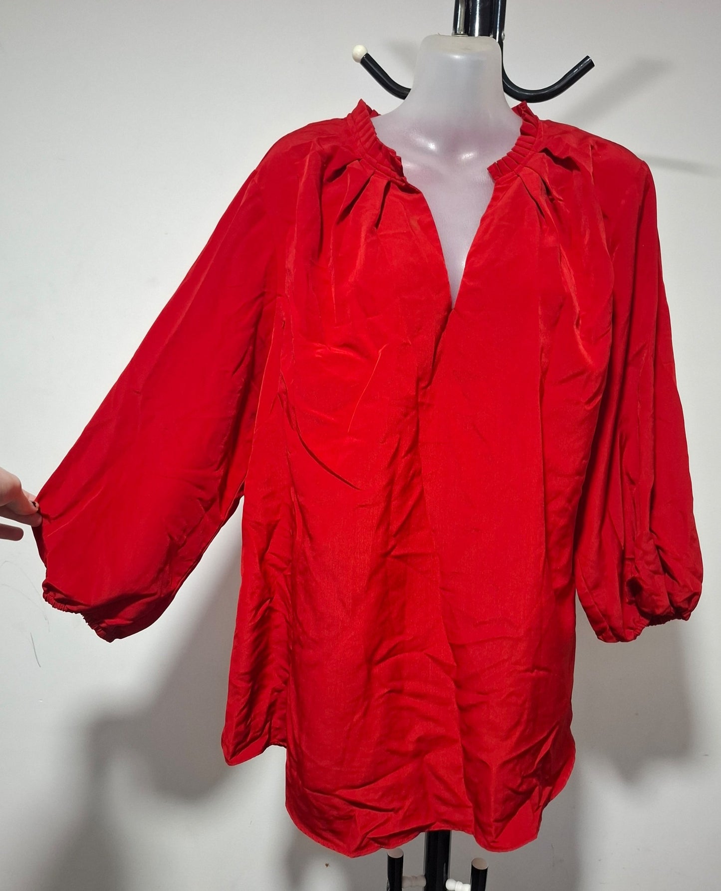 City Chic Small - Red Sleeved V Neck Top