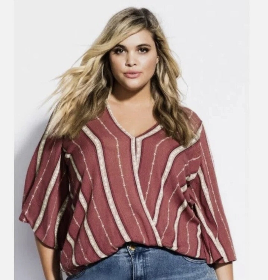 City Chic Large - Faux Wrap Top