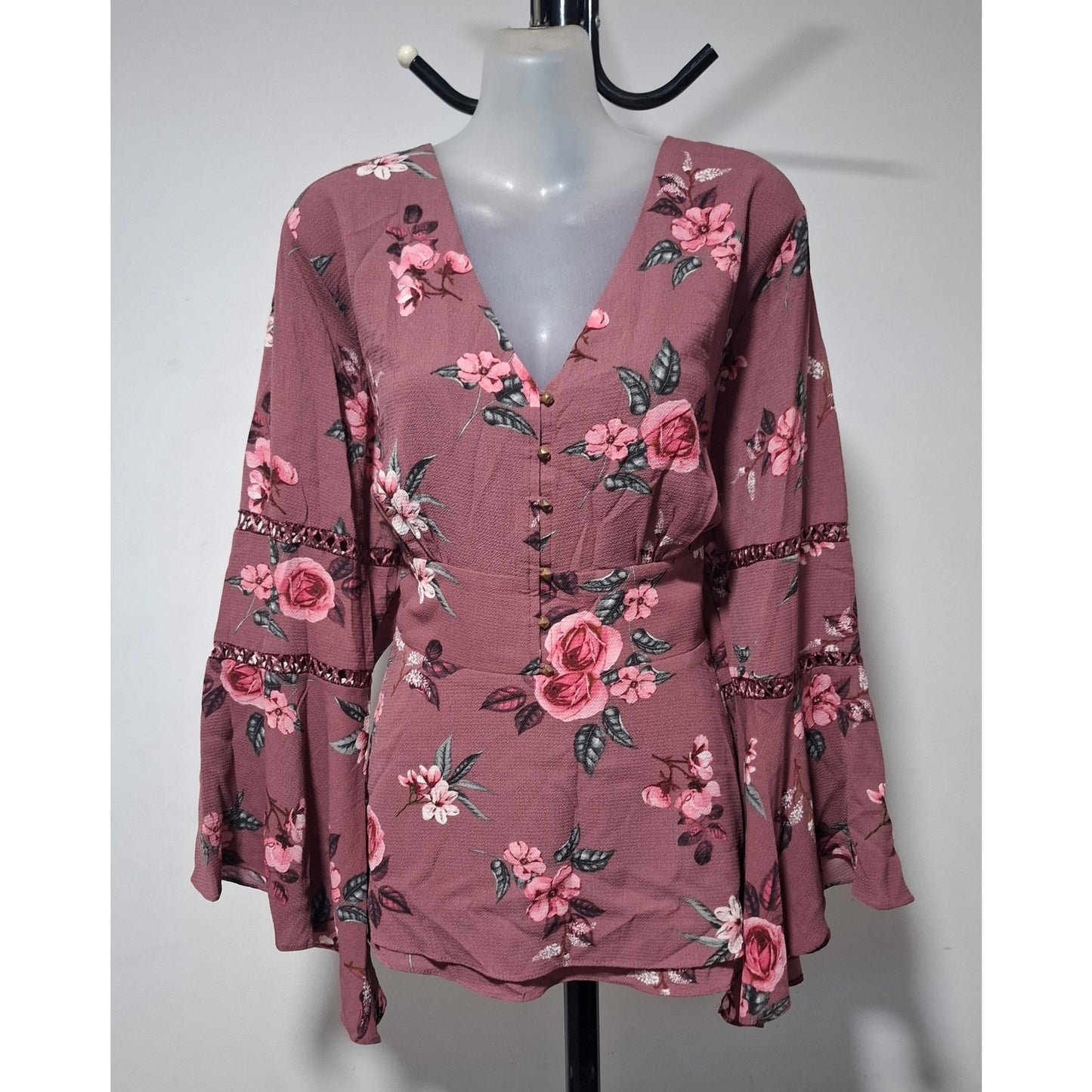 City Chic Medium - Floral Bell Sleeve Peplum Top