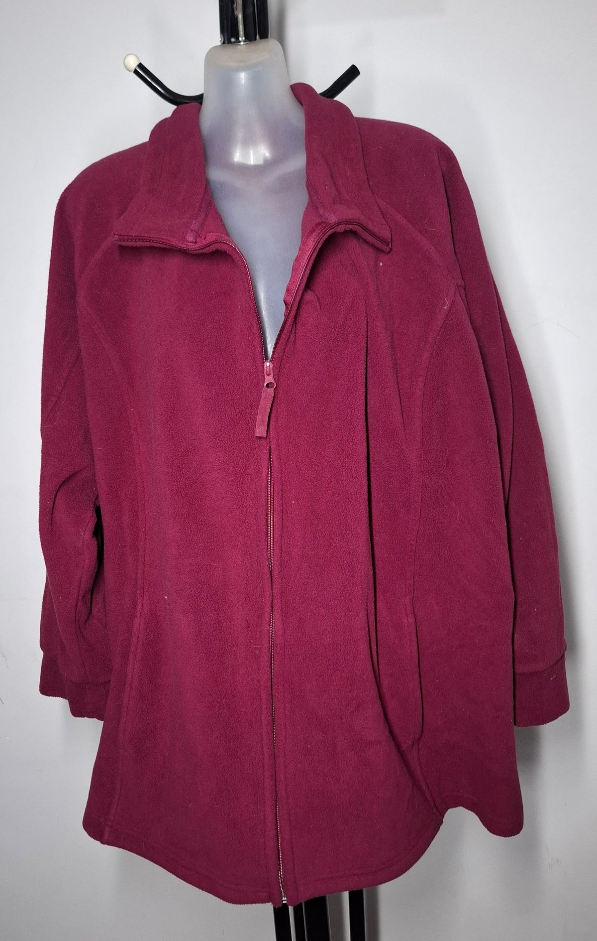 Size 26 - Maroon Zip Up Jumper Jacket With Pockets