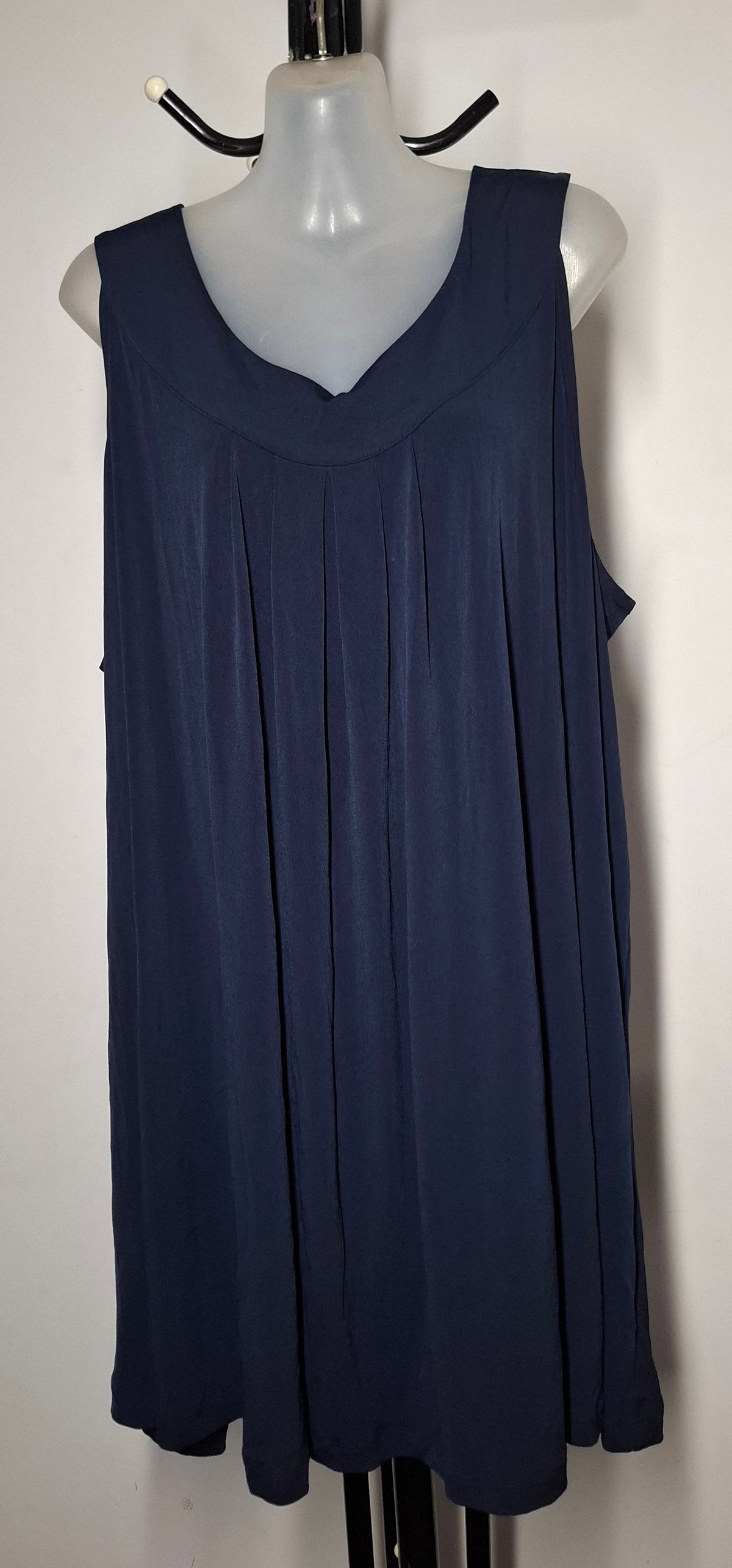 Size 26 - Stretchy Navy Tunic Top