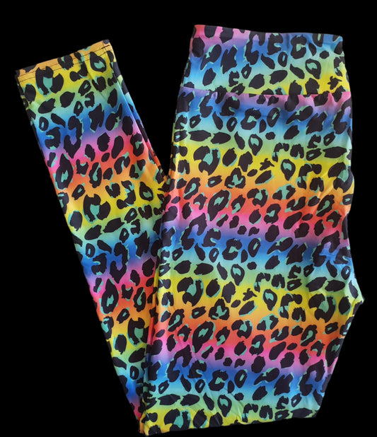 Deluxe - Rainbow Leopard - 3/4 Length Leggings