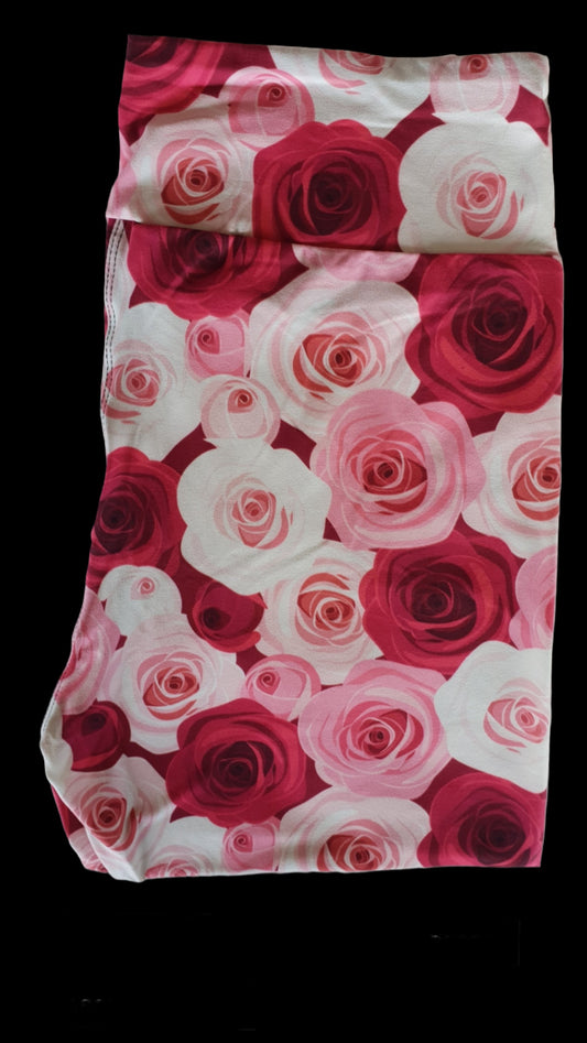 Deluxe - Roses - 3/4 Length Leggings