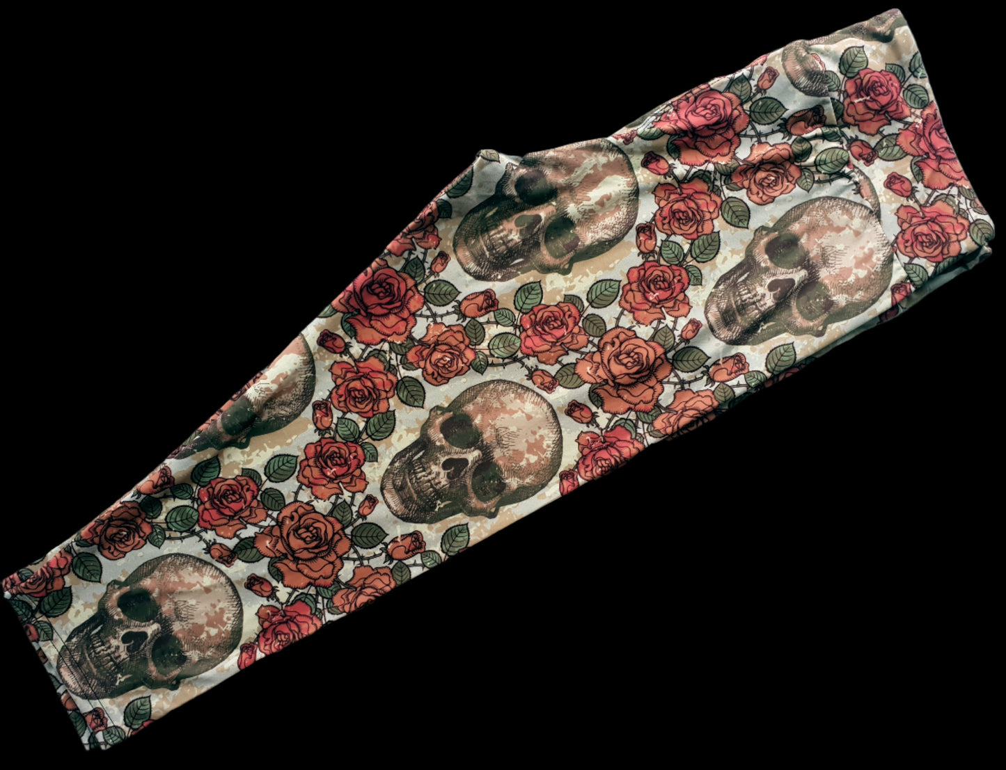 Deluxe - Skulls N Roses - 3/4 Length Leggings