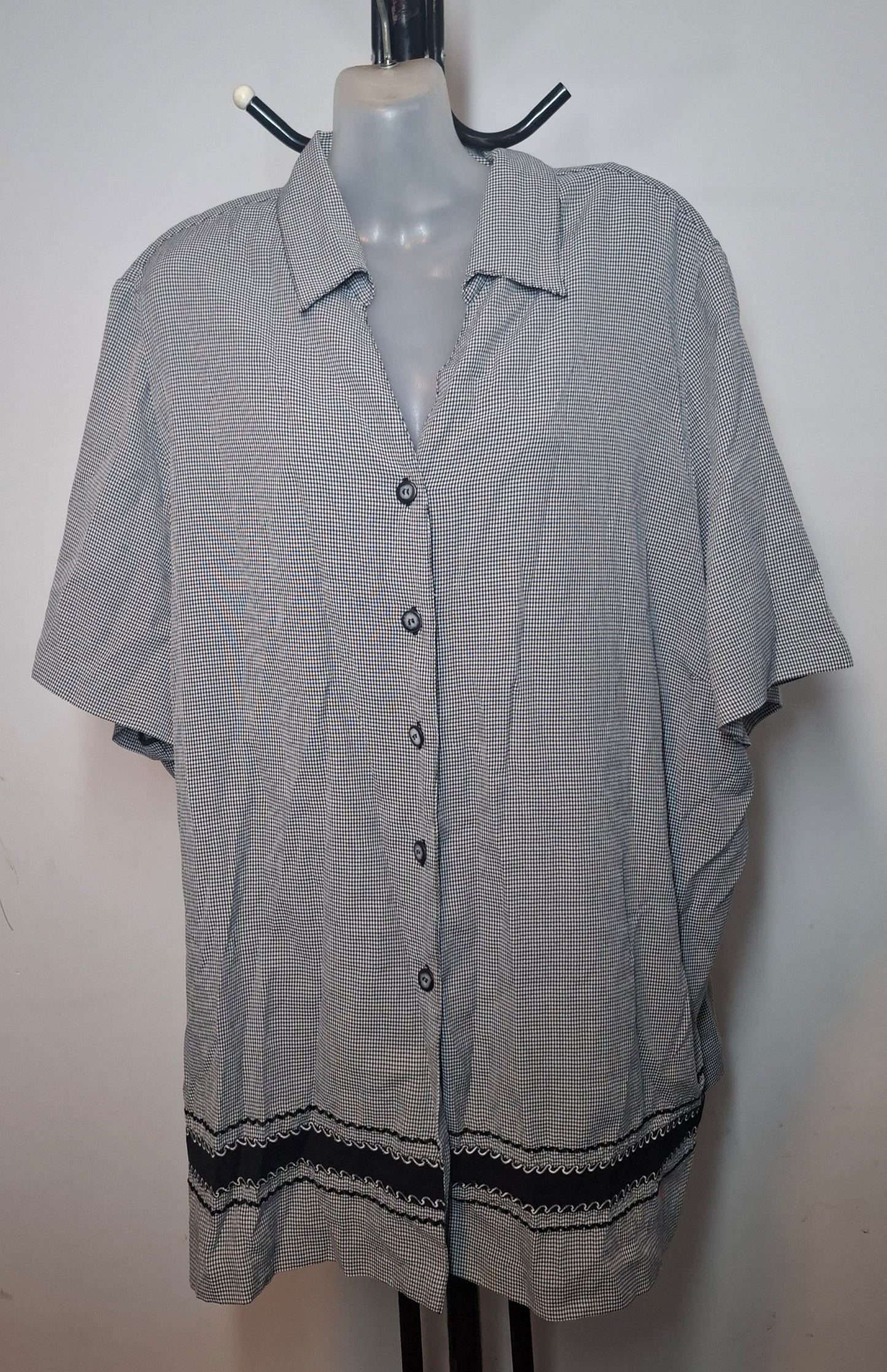 Size 26 - Button Up Collared Blouse Top