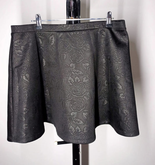 Size 18 - Black Rose Skirt
