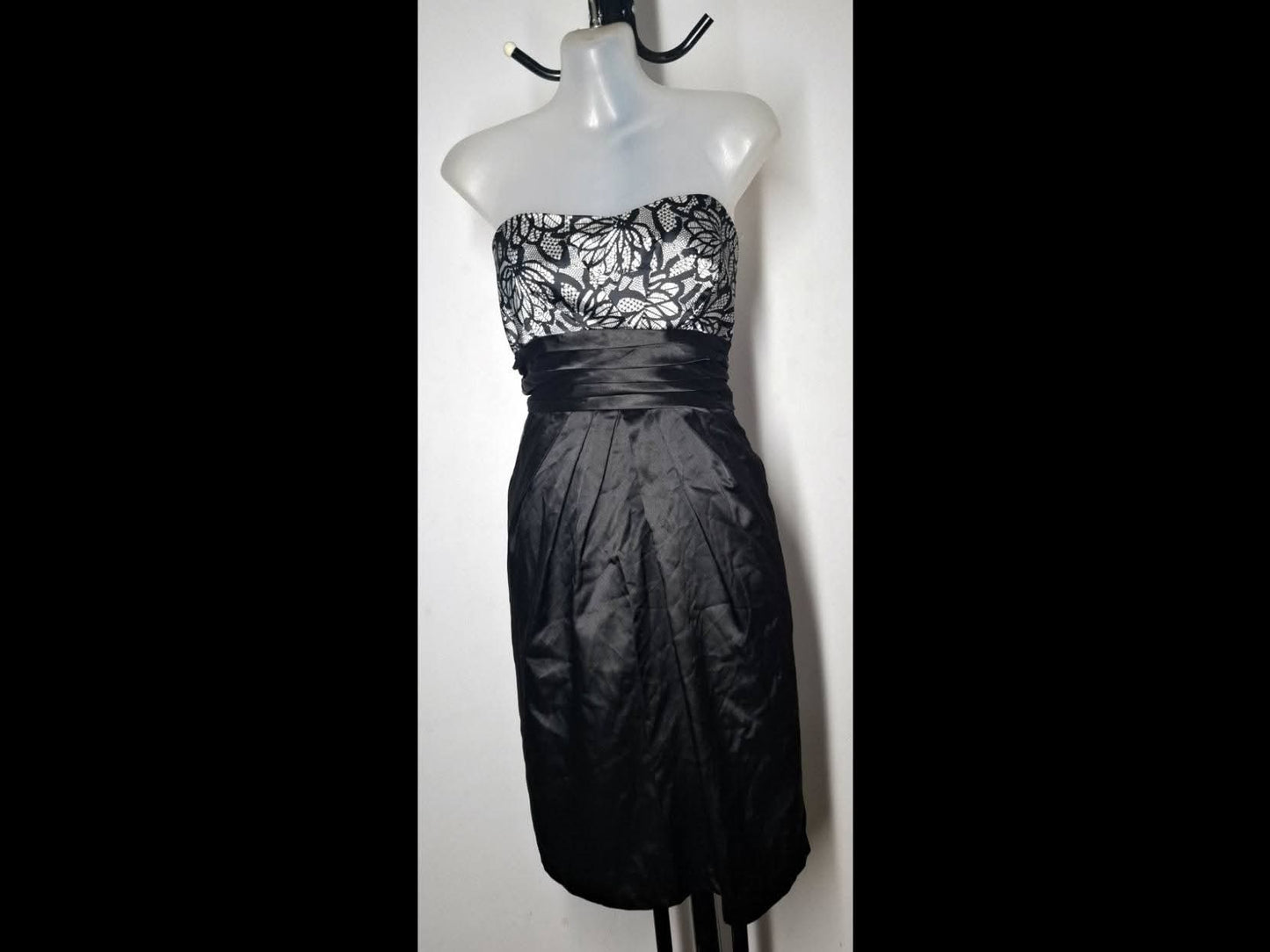 Size 14 - Strapless Satin Dress