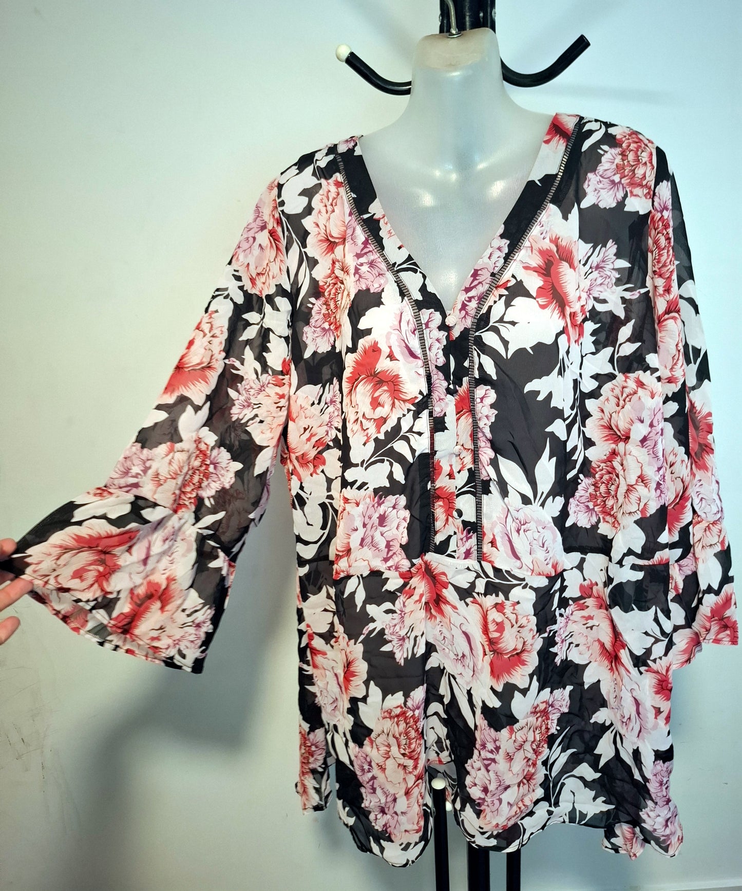 Size 22 - Sheer Floral Peplum Top With Sleeves - Brand New With Tags