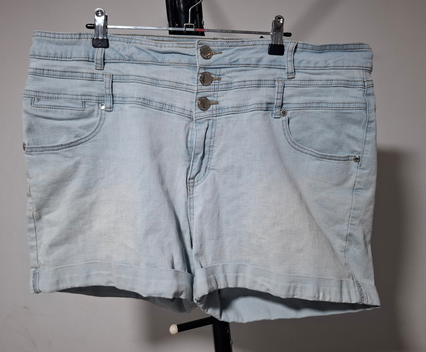 City Chic Large (20) - Stretchy High Rise Denim Shorts