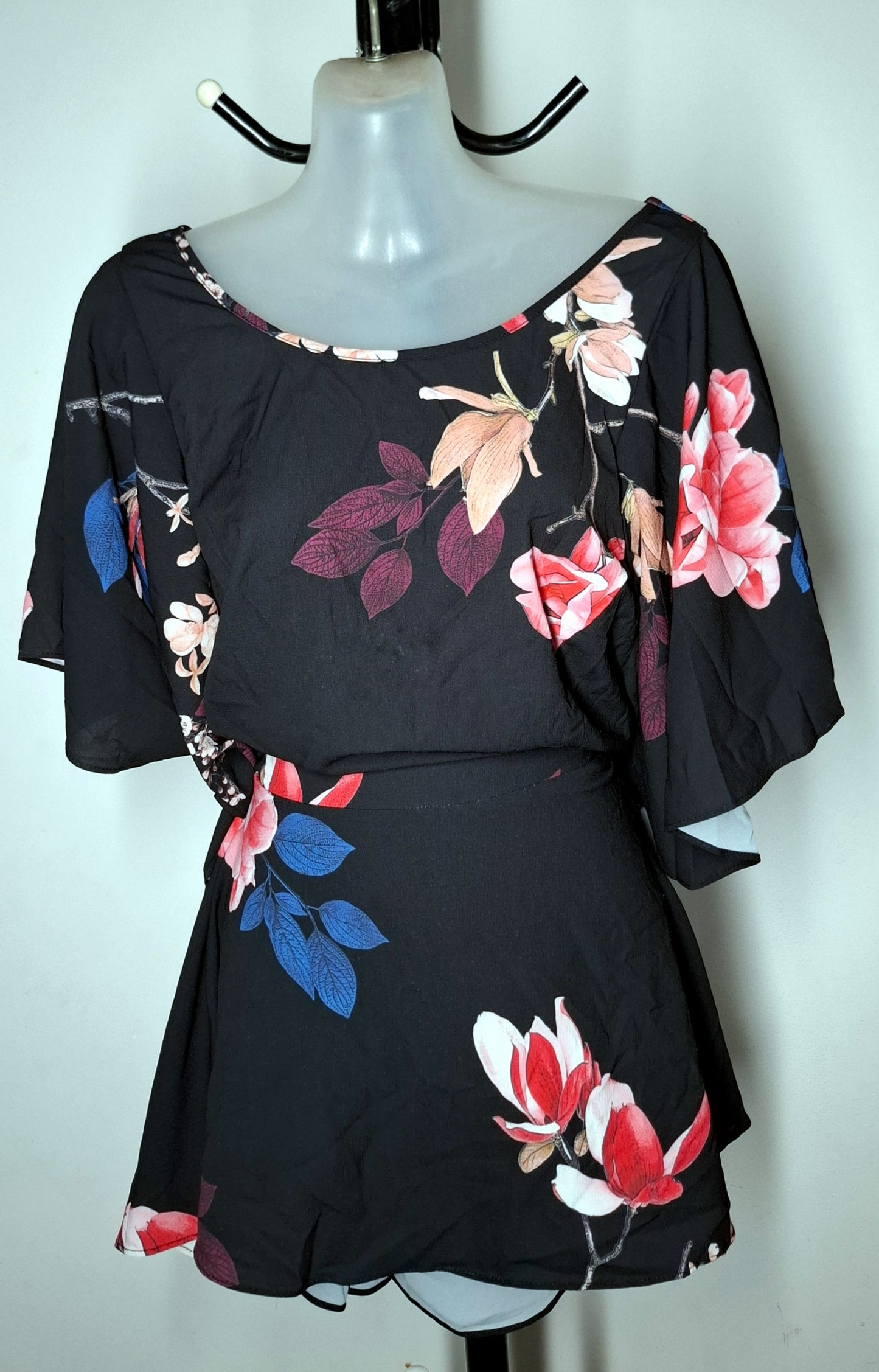 City Chic XXL - Black Floral Peplum Top