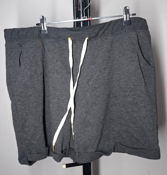 Size 20 - Stretchy Elastic Waist Shorts With Pockets & Drawstring