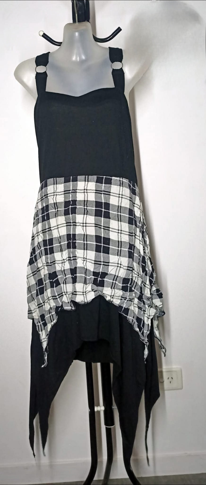 Size 16 - Black & White Plaid Hanky Hem Dress
