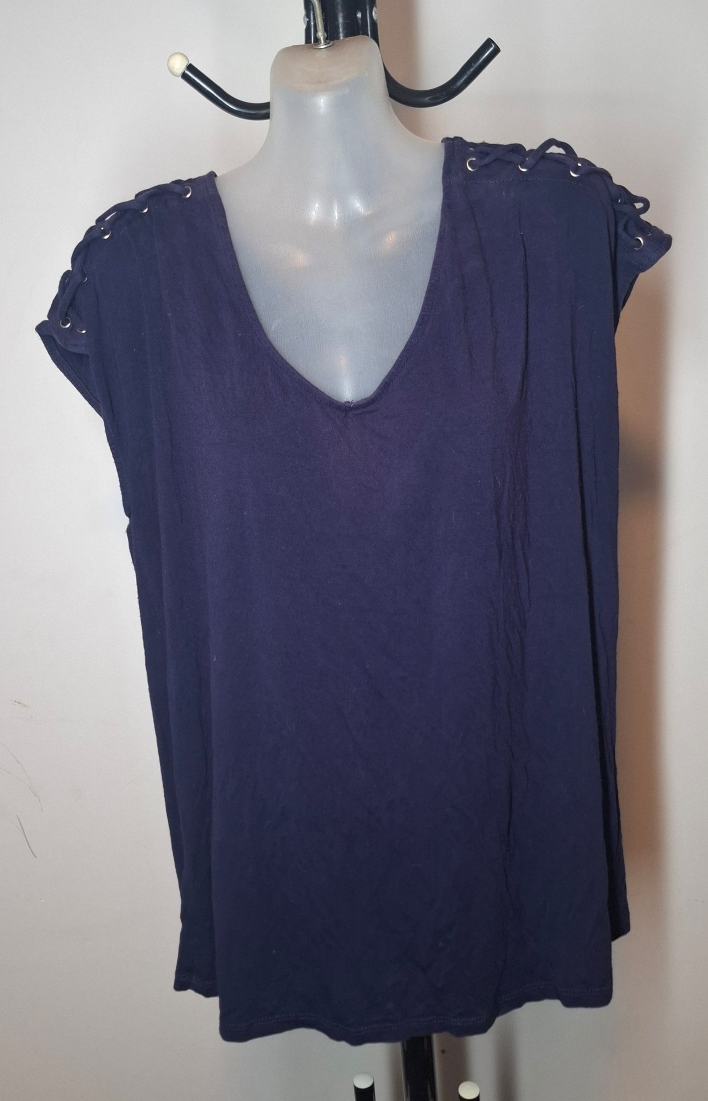 Size 14 - Criss Cross Shoulder Stretchy Top