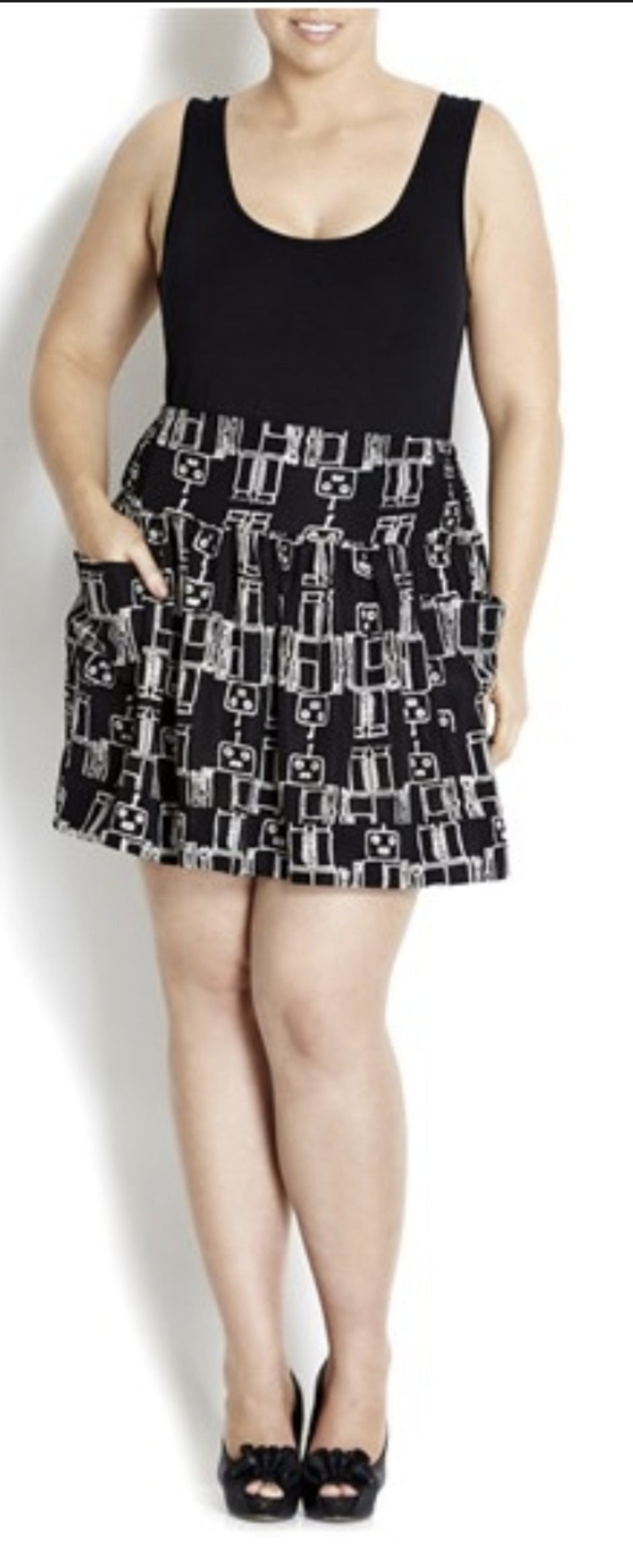 City Chic XL - Black & White Striped Elastic Flippy Skirt With Pockets (different print)