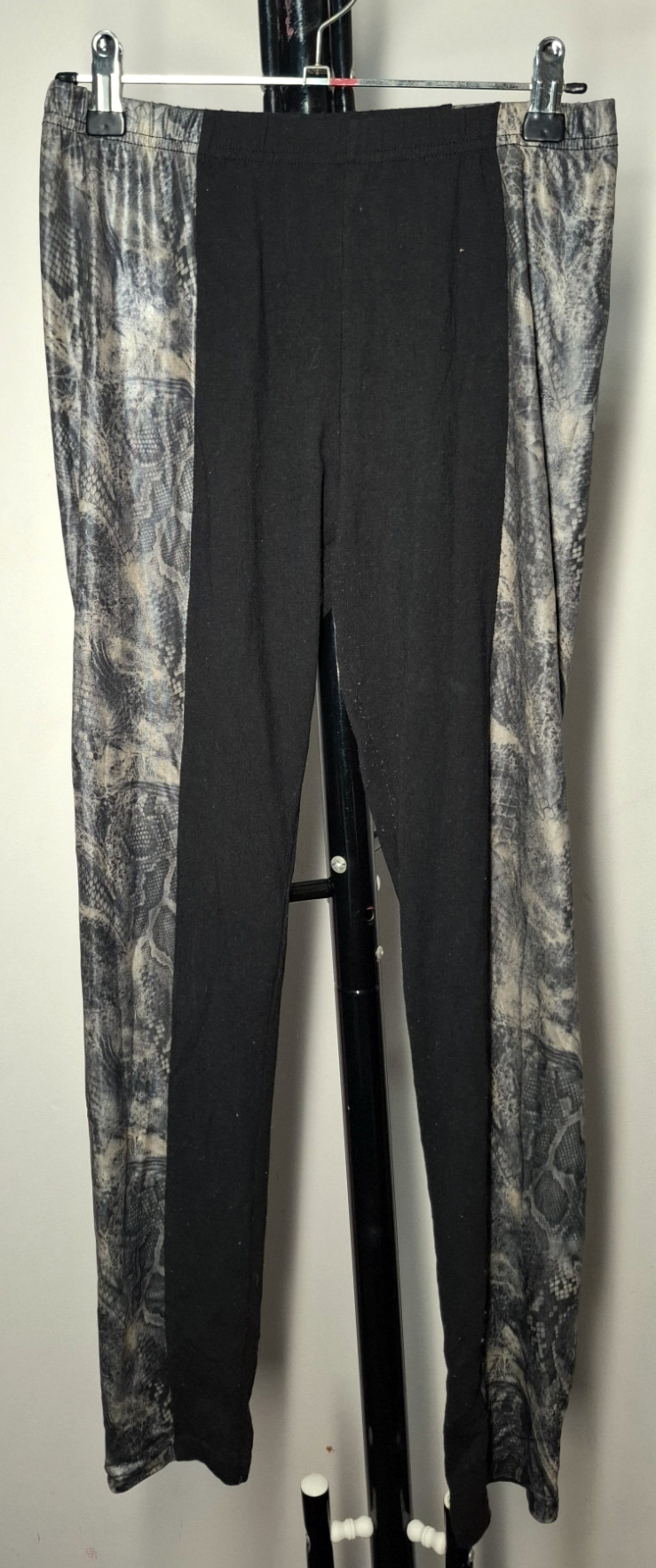 Size 10 - Black Snake Print Elastic Waist Leggings