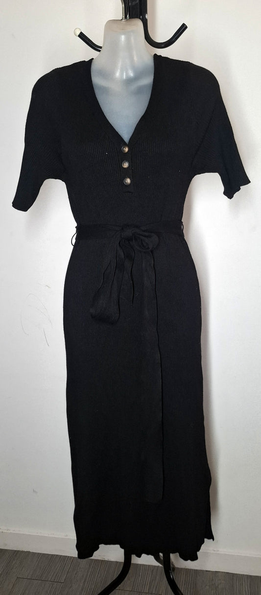 Size 14 - Black Stretchy Dress With Tie