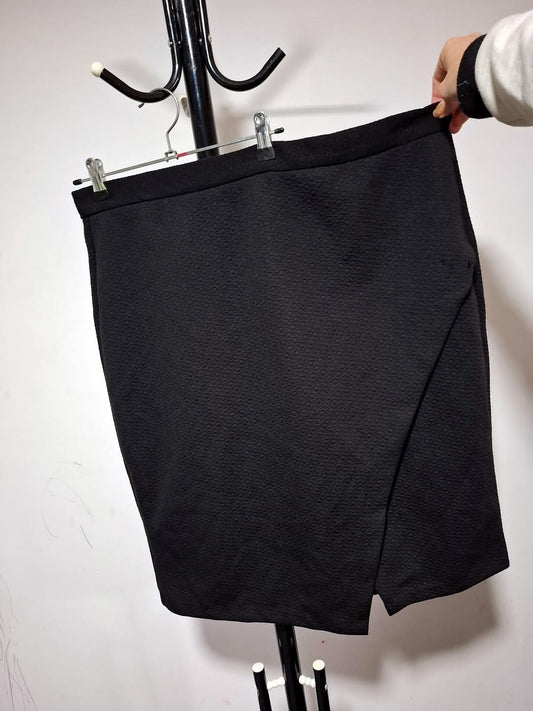 City Chic Large - Black Skirt