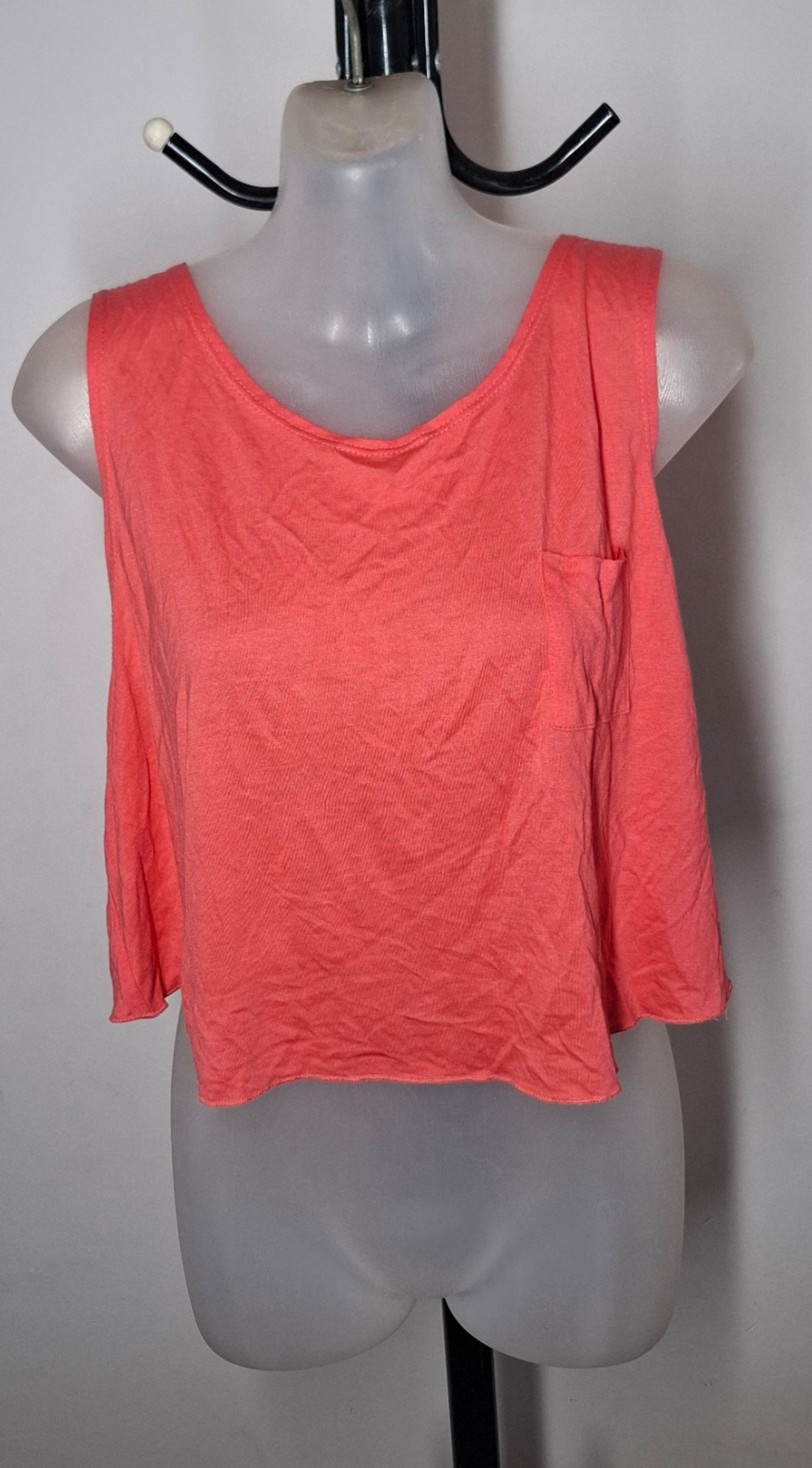 Size 10 - Cropped Lo-Hi Top With Pocket