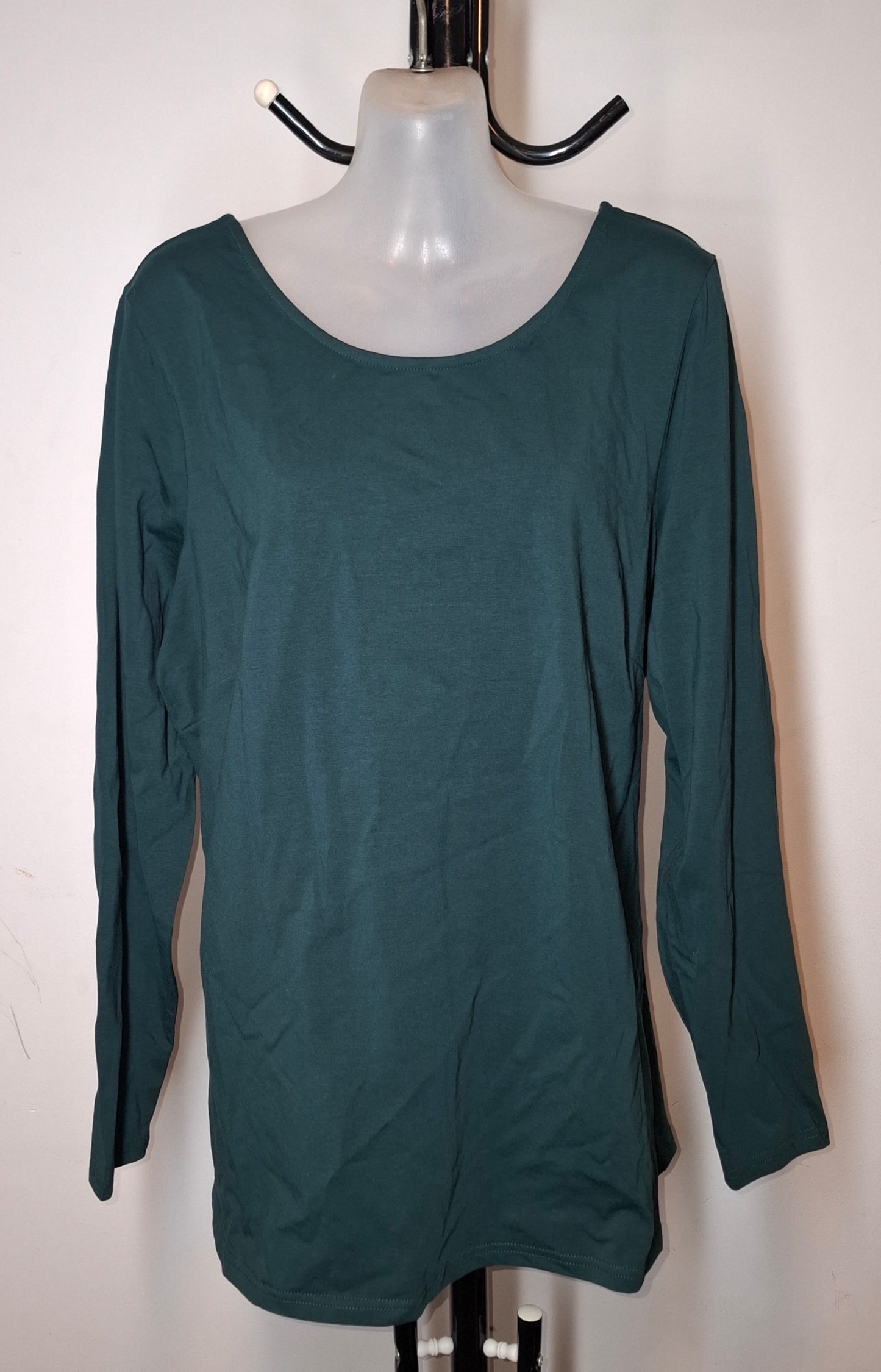 City Chic Medium - Stretchy Long Sleeved Top