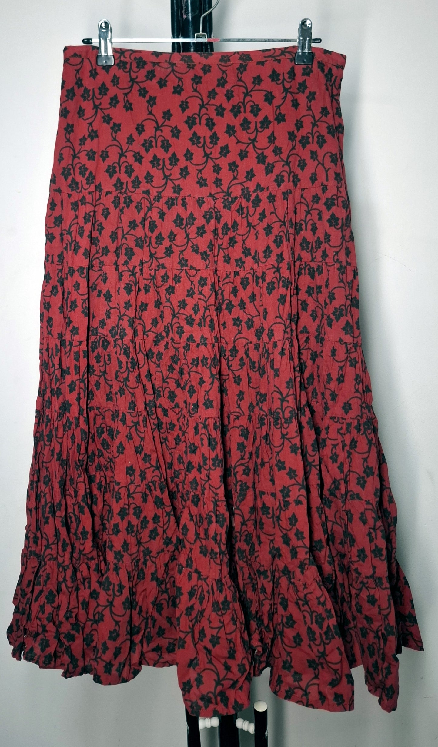 Size 10 - Red Floral Skirt