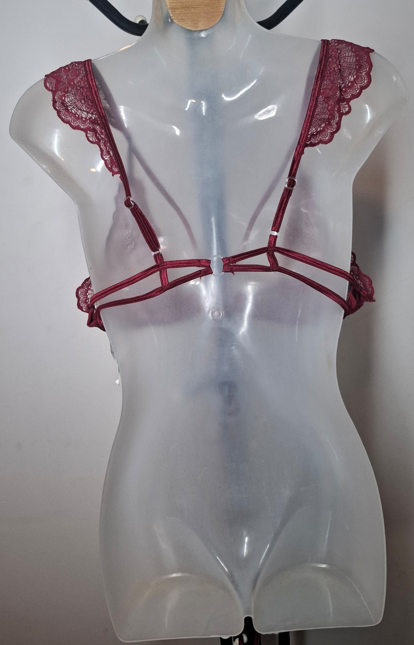 Size 18 - Strappy Lace Bralette - Brand New